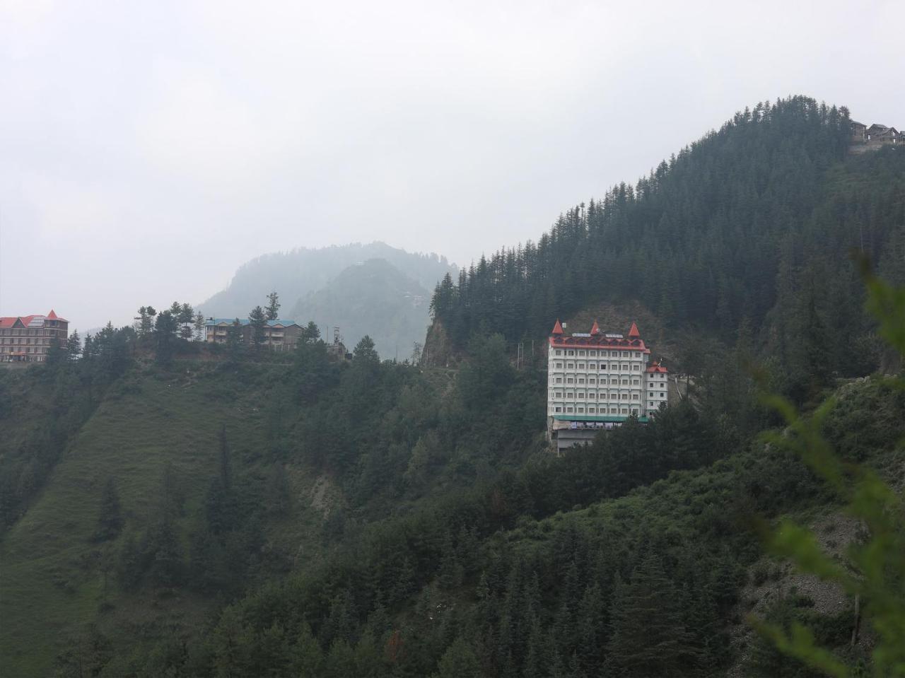 Oyo 5369 Hotel Shimla Hills International Экстерьер фото